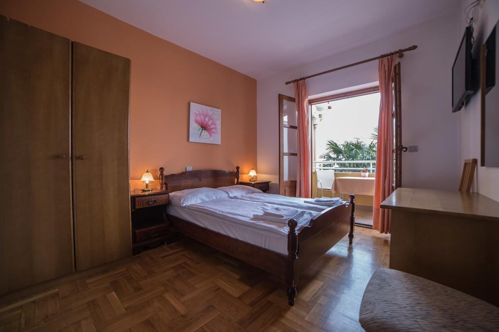 Pansion Valbruna Bed & Breakfast Rovinj Room photo