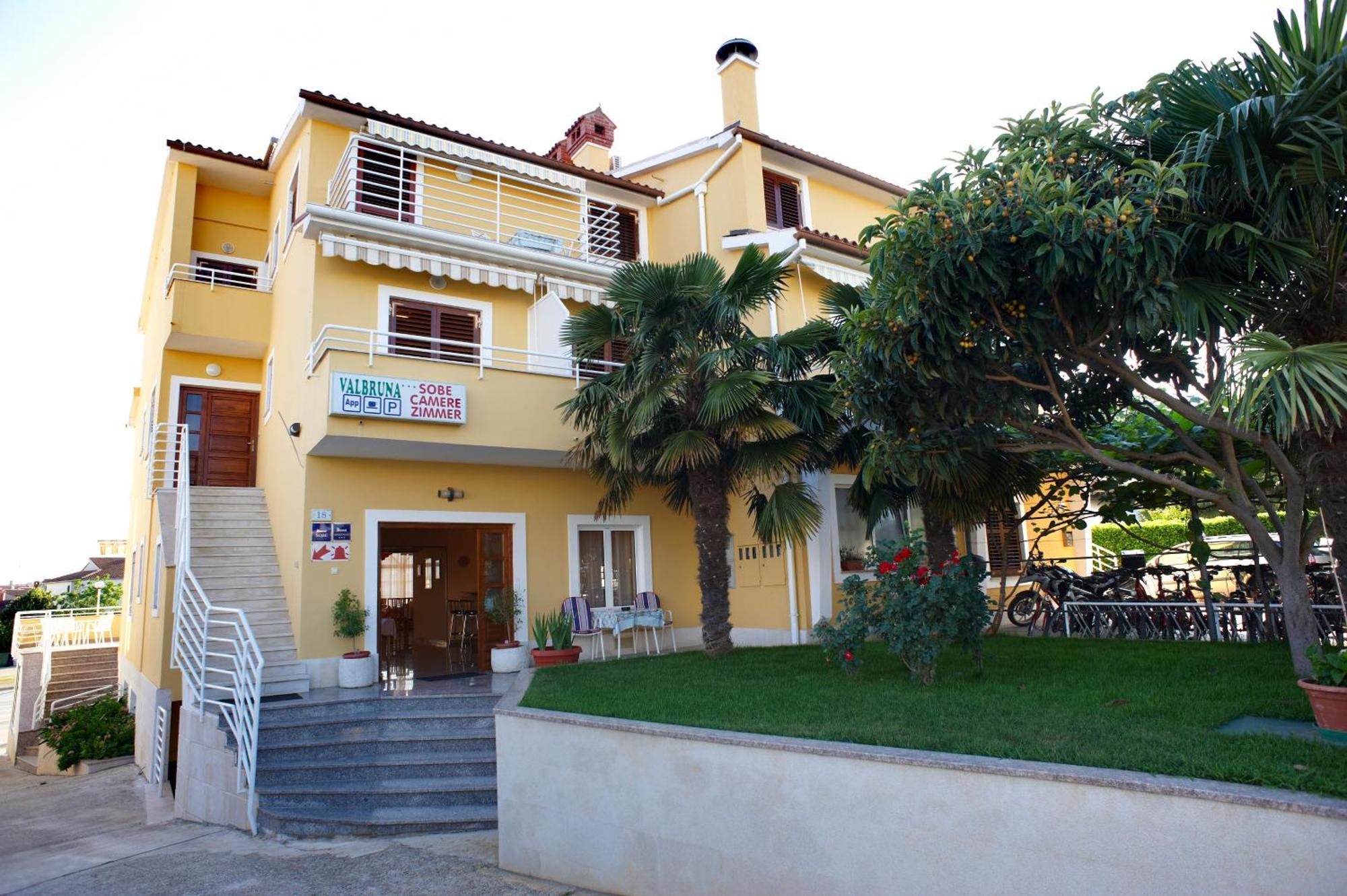 Pansion Valbruna Bed & Breakfast Rovinj Exterior photo